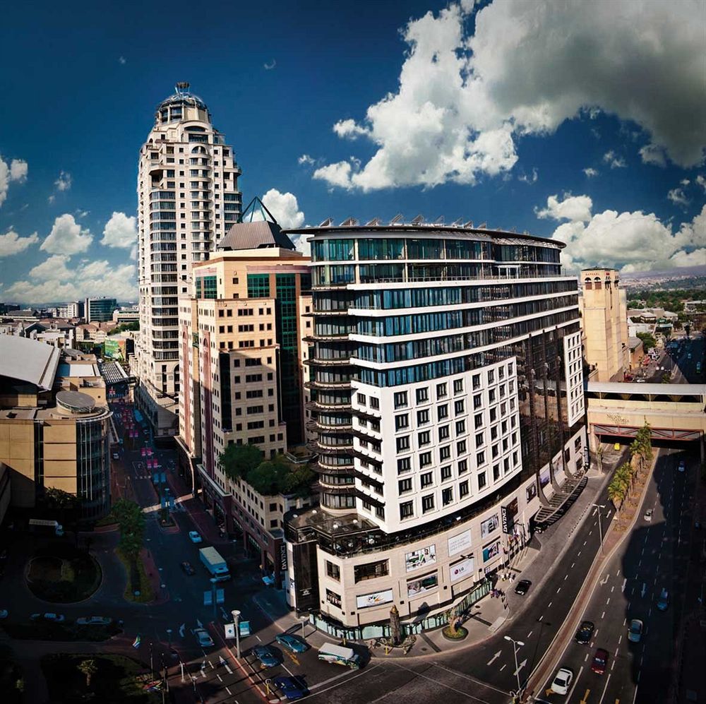 Davinci Hotel On Nelson Mandela Square Johannesburg Exterior foto