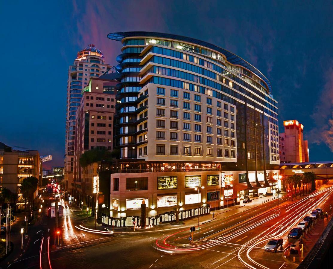 Davinci Hotel On Nelson Mandela Square Johannesburg Exterior foto